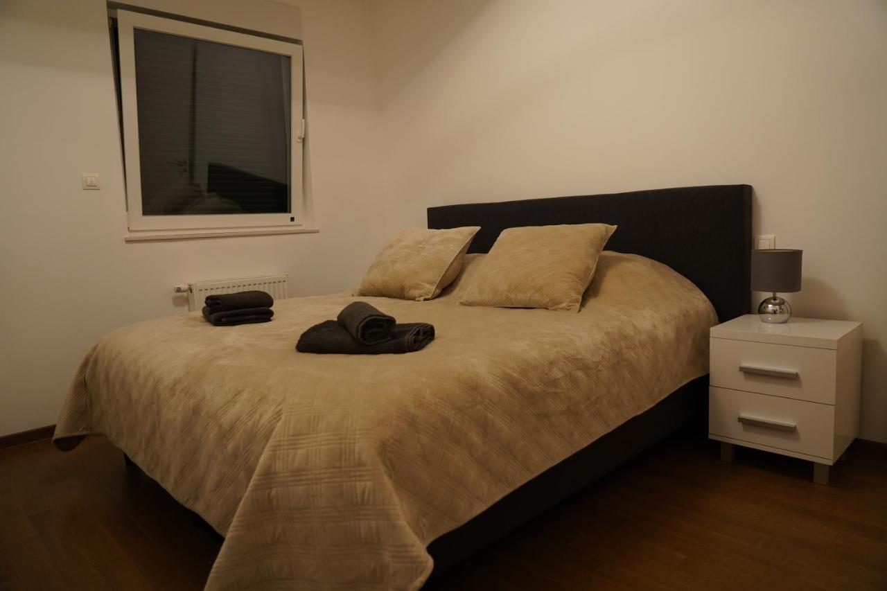 Jackey Apartment 巴尼西卢卡 外观 照片